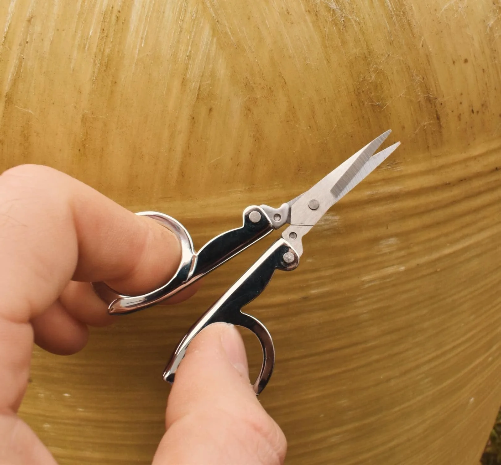 BCB Folding Mini Scissors - Image 7