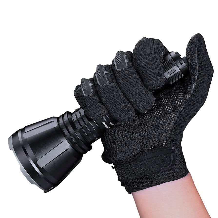 Fenix HT18R Rechargeable 2800 Lumen Long Range LED Torch - Image 5