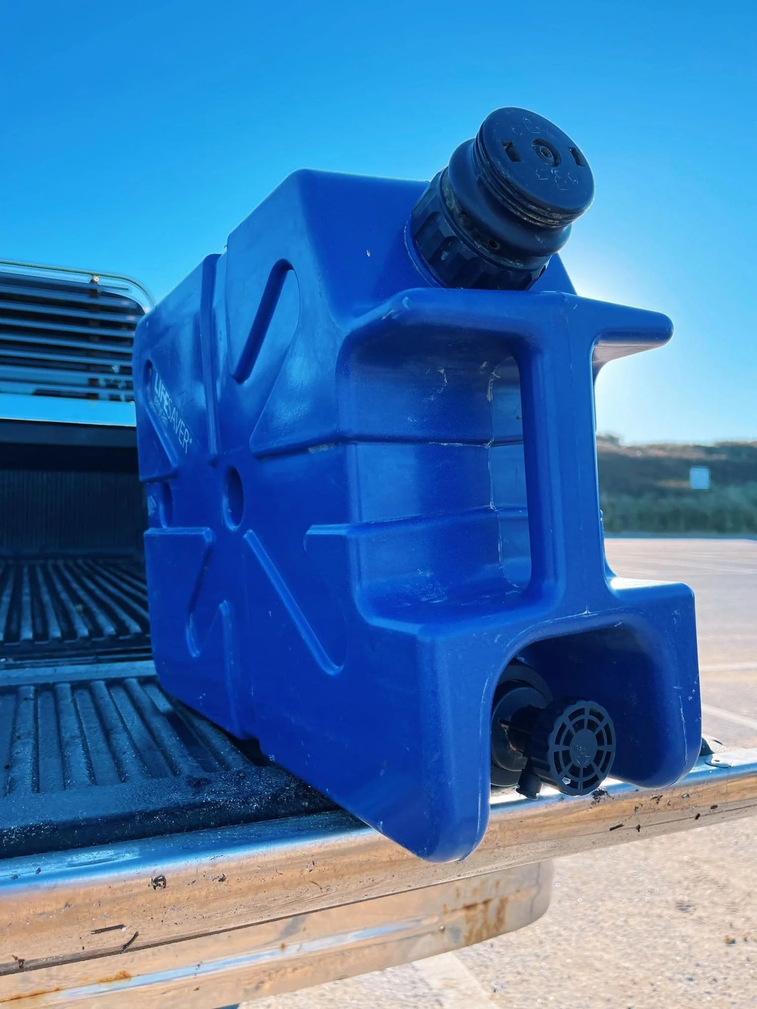 Icon LifeSaver 20000UF Water Purification Jerry Can - Blue - Image 11
