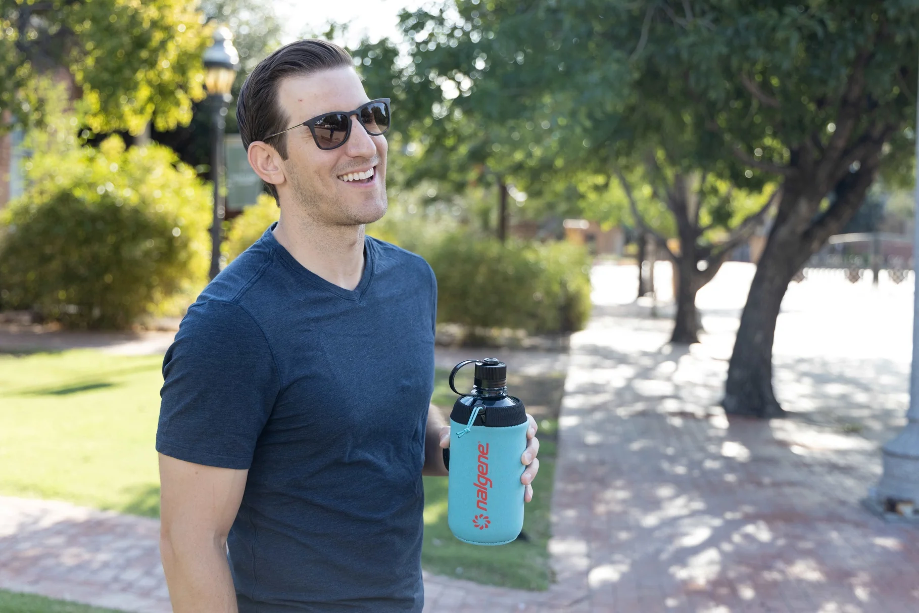 Nalgene 32oz / 1L Neoprene Sleeve - Capri Teal - Image 3