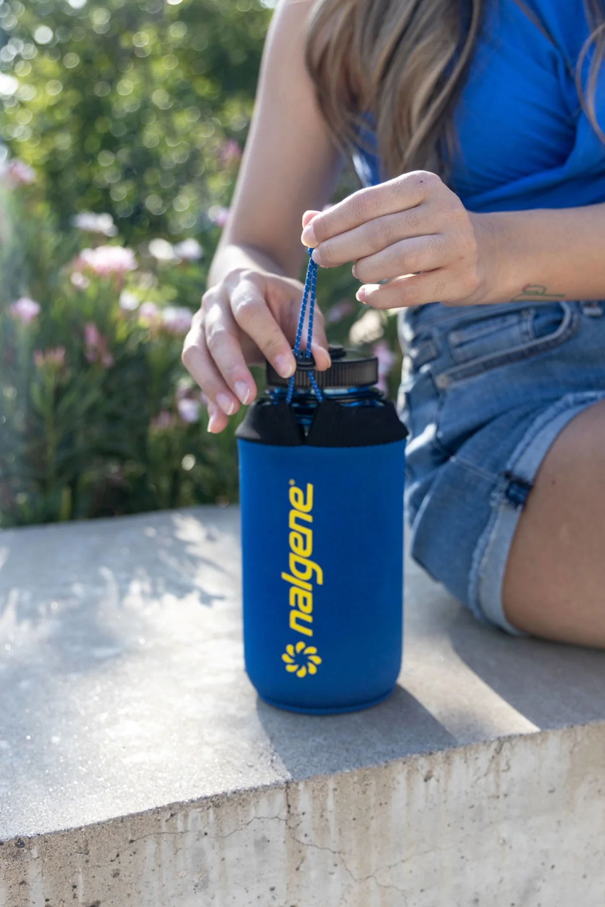 Nalgene 32oz / 1L Neoprene Sleeve - Royal Blue - Image 3