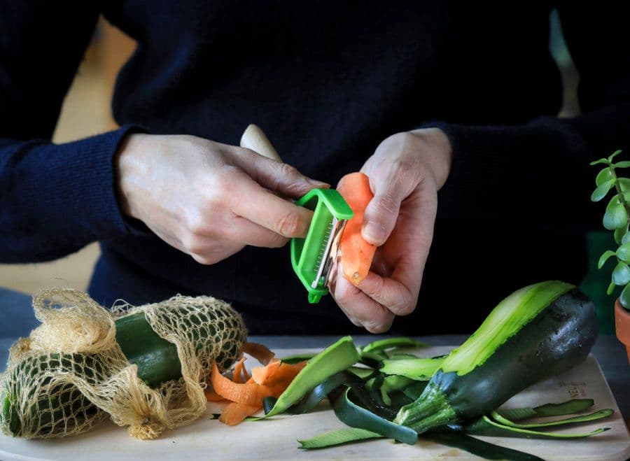 Opinel T-Duo Wood Peeler - Green - Image 2