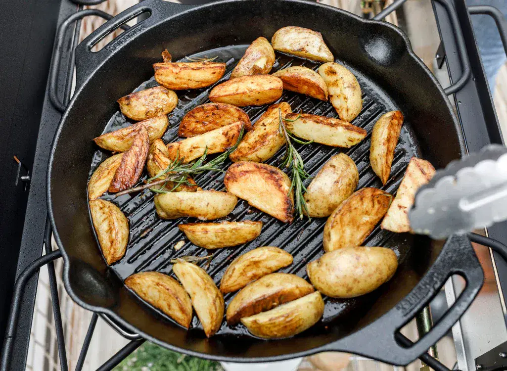 Petromax 35cm Cast Iron Grill Fire Skillet With Two Handles - Image 2