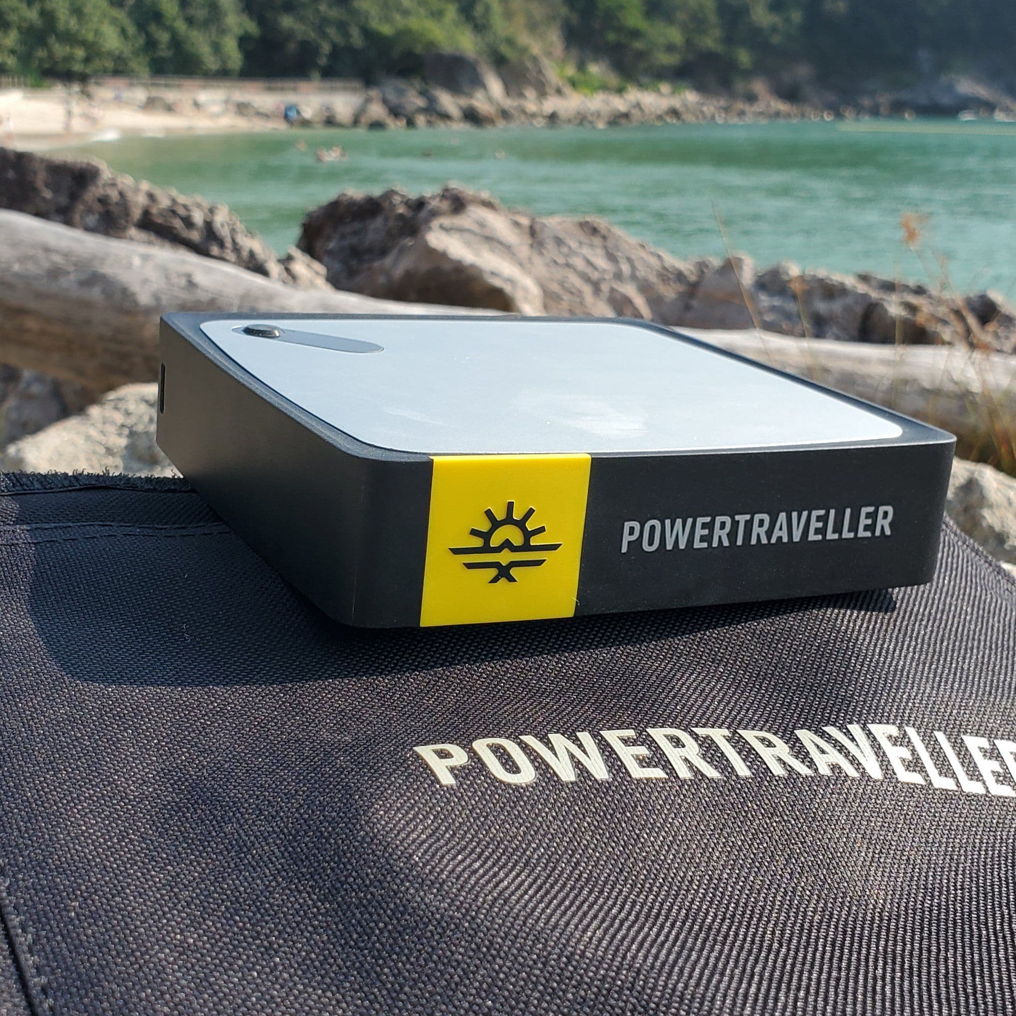 Powertraveller Phoenix 90 Multi-Voltage Charger - Image 3