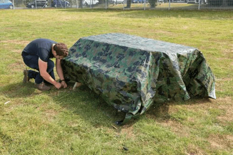 Silverline Camouflage Tarp - 2.4 x 3m - Image 3